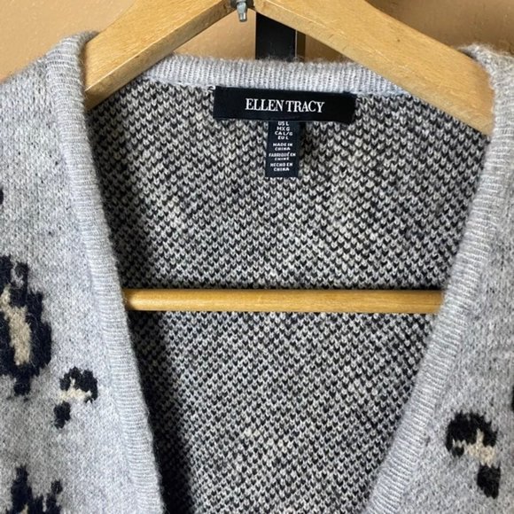 Ellen Tracy leopard long Cardigan duster women's large - Picture 6 of 6